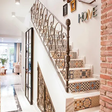 דירה Center Beachfront With Private Patio