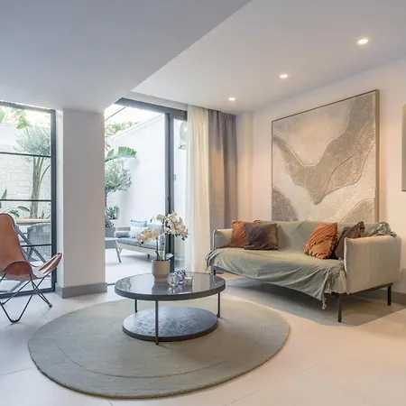 Apartment Center Beachfront With Private Patio Marbella