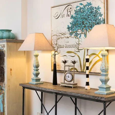 Center Beachfront With Private Patio * Marbella