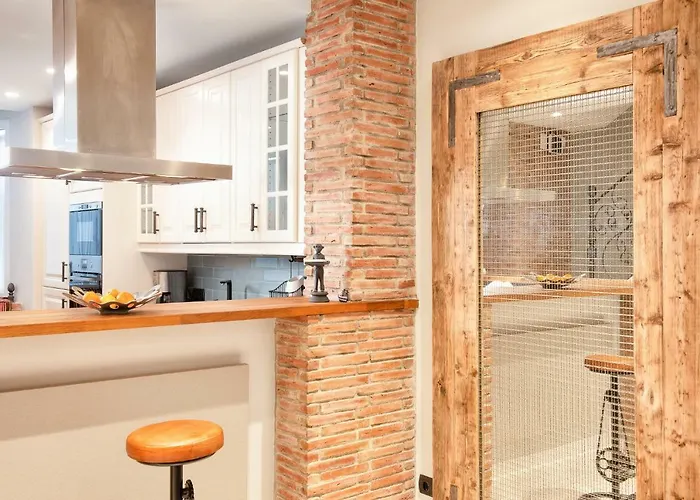 Center Beachfront With Private Patio *