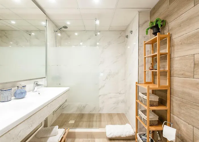 Center Beachfront With Private Patio Марбелья